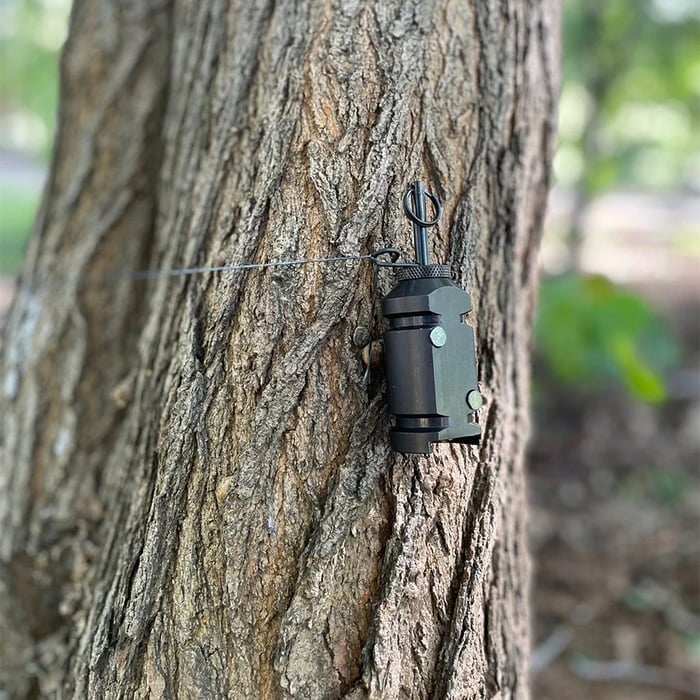 زناد محيطي رادع في الهواء الطلق