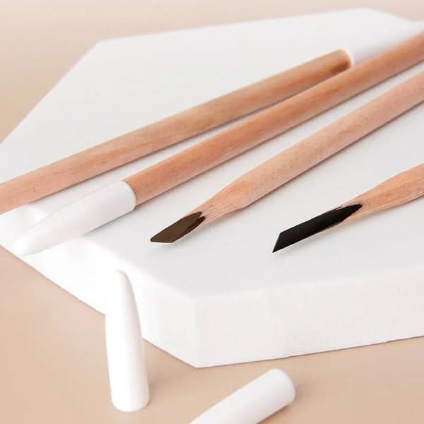 Sculptez des sourcils parfaits avec notre crayon professionnel ! (x2)