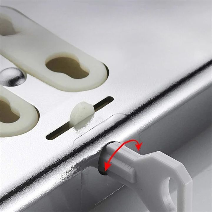 Kaksitoiminen seinäjakaja siistiin kylpyhuoneeseen 